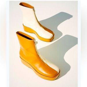 Chloe Platform Two Tone Booties by LISA SAYS
GAH!